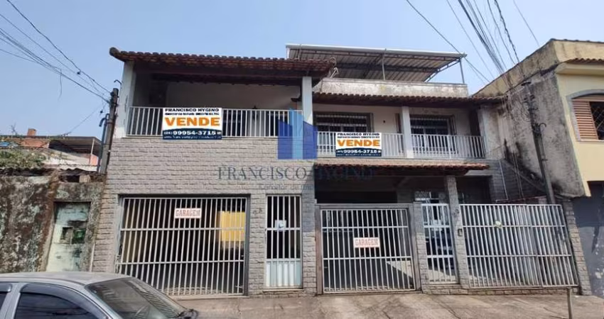 Casa para Venda em Volta Redonda, São Geraldo, 4 dormitórios, 2 suítes, 4 banheiros, 3 vagas
