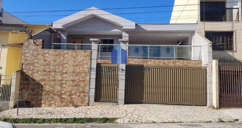 Casa para Venda em Volta Redonda, Jardim Belvedere, 3 dormitórios, 2 suítes, 4 banheiros, 2 vagas