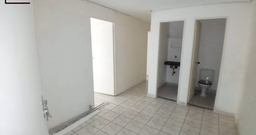 Excelente  Salas Comercial com Divisórias, 1 Copa, 2 Banh, 1 Vaga, 40m