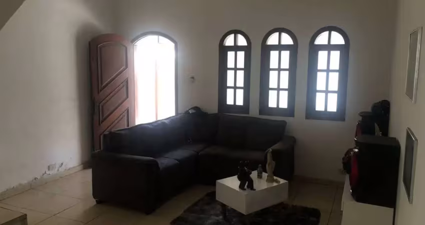Excelente casa para reforma, 2 dorm, 1banh, 1 vaga, 110m.