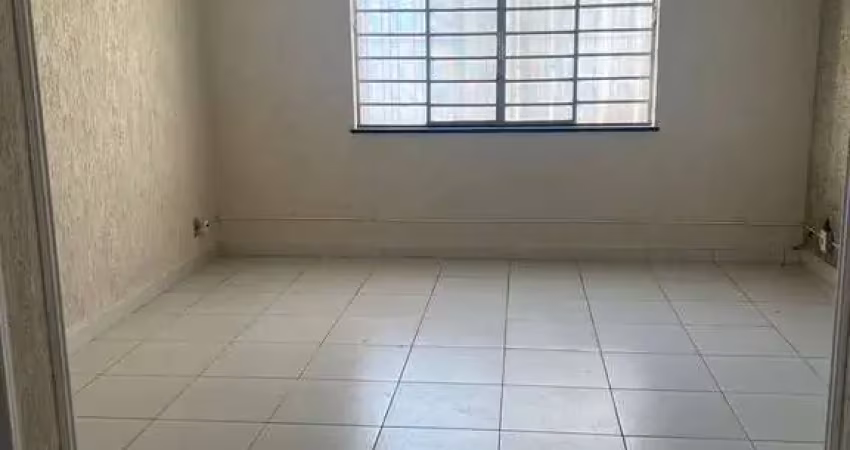 Casa com 2 quartos para alugar na R. Backer, 180, Cambuci, São Paulo