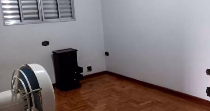 EXCELENTE CASA COM MAGNIFICO TERRENO NA VILA MARIANA