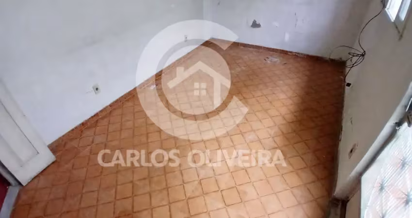 Casa de vila 2 quartos terraço rua marquês de aracati bairro irajá rj