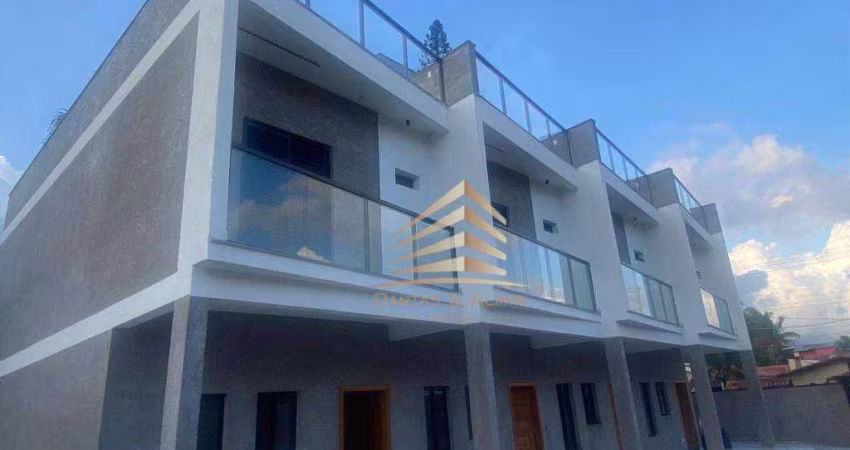 Sobrado com 2 dormitórios à venda, 148 m² por R$ 580.000,00 - Jardim Mariella - Caraguatatuba/SP