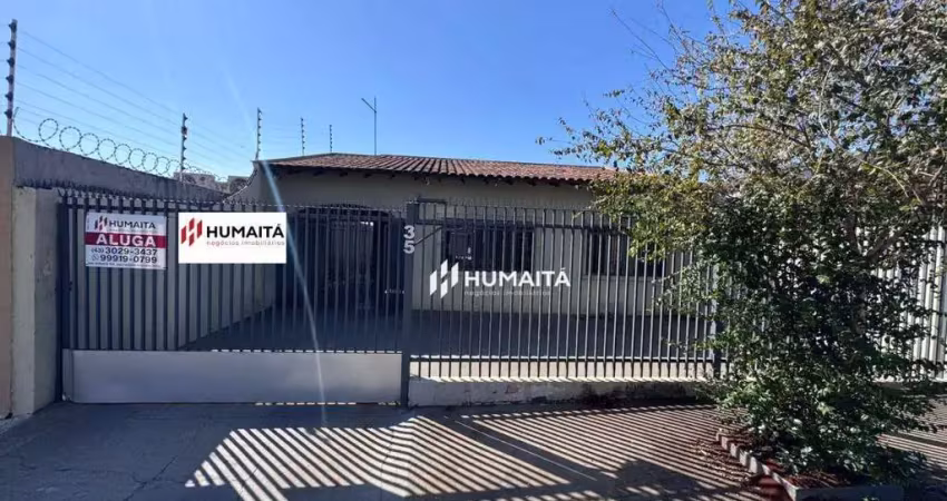 Casa com 3 dormitórios para alugar, 230 m² por r$ 2.850,00/mês - interlagos - londrina/pr
