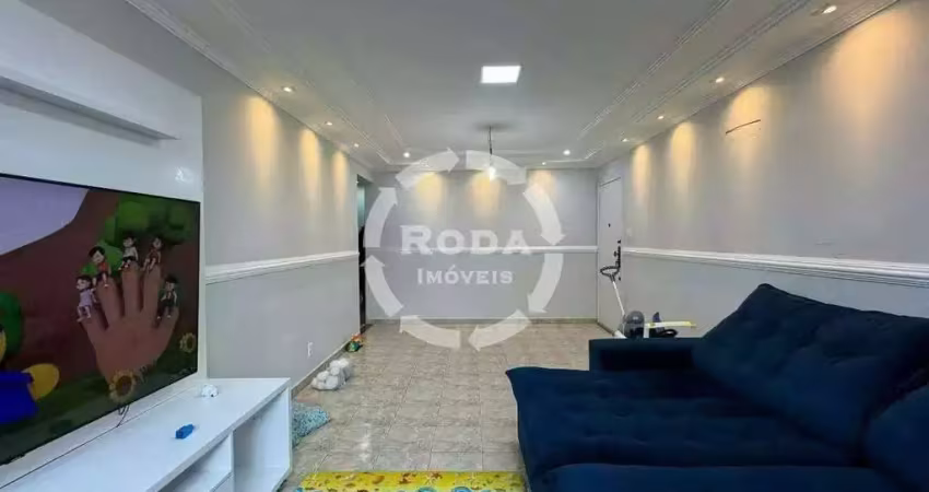 Apartamento à venda em Santos-SP: 3 quartos, 1 suíte, 2 salas, garagem fechada. Reformado, 112m² no Embaré!