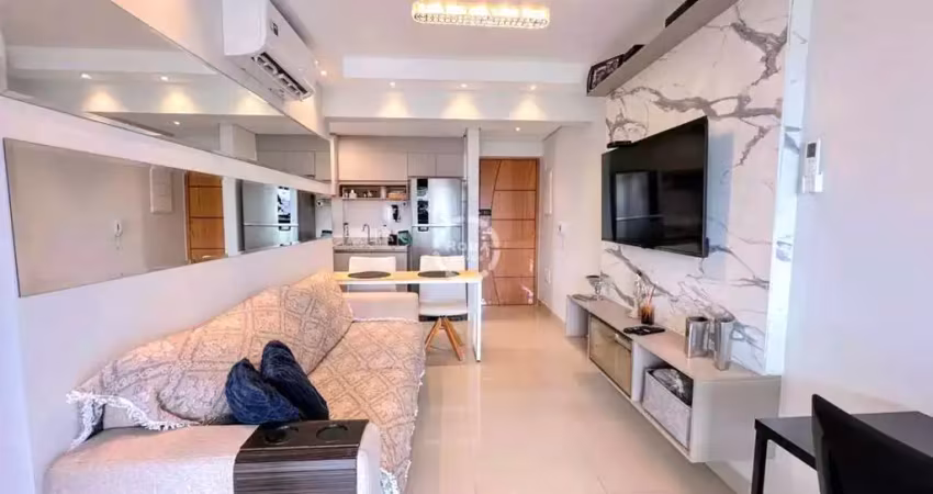 Apartamento à venda em Santos-SP, bairro Embaré: 2 quartos, 2 salas, 1 banheiro, 1 vaga de garagem, 54,00 m²! Aproveite!