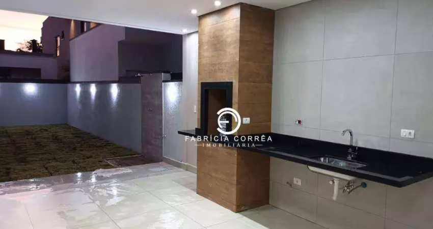 Casa com 3 dormitórios, área gourmet e escritório privativo em condomínio