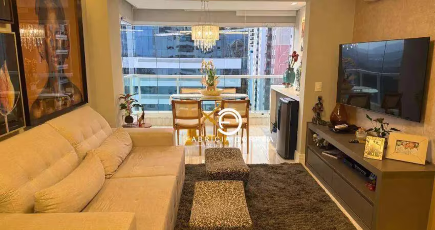 Apartamento para locação com planejados e 2 vagas de garagem
