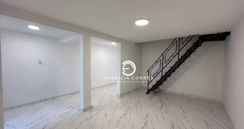 Sobrado à venda com 3 quartos, recém reformado e aceita permuta