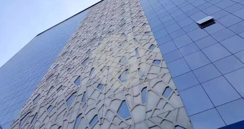 Sala comercial para alugar na Rua Luiz Seráphico Júnior, Chácara Santo Antônio, São Paulo