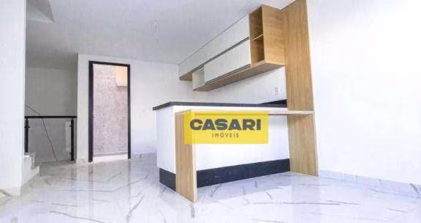 Sobrado com 3 dormitórios à venda, 140 m² por R$ 890.000,00 - Campestre - Santo André/SP