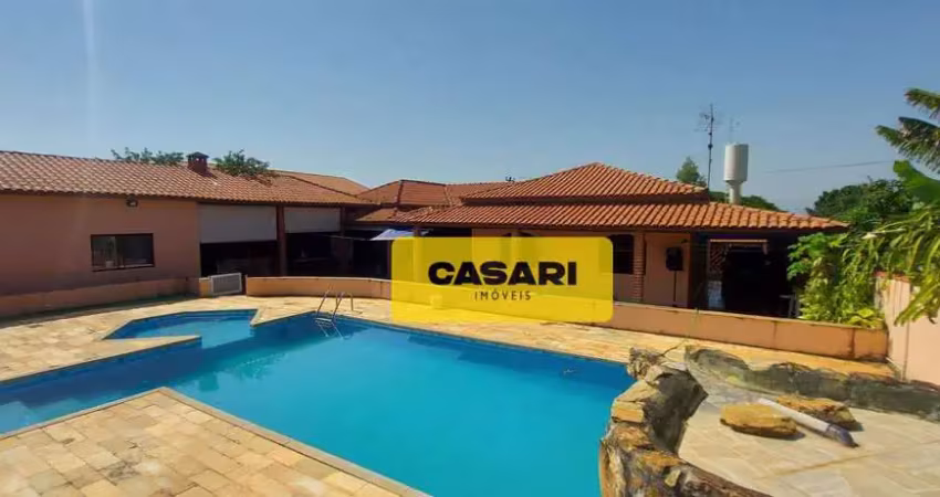 Chácara com 7 dormitórios à venda, 1020 m² - Parque das Árvores - Boituva/SP