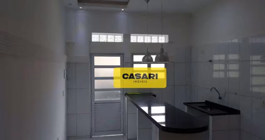 Casa com 1 dormitório para alugar, 60 m² - Taboão - São Bernardo do Campo/SP