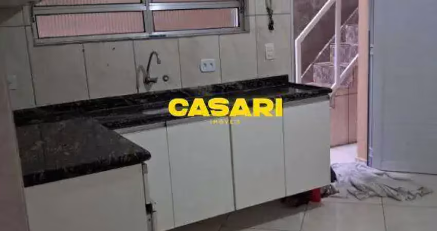 Sobrado com 2 dormitórios para alugar, 80 m²- montanhão - são bernardo do campo/sp