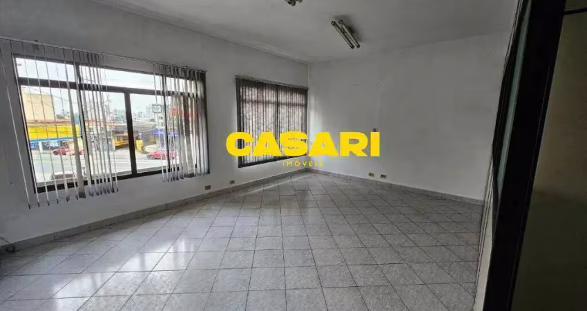Sala comercial com 90 m² e 4 ambientes divididos – ótima localização