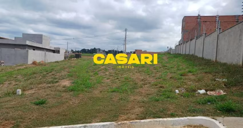 Terreno em condomínio fechado à venda no Centro, Boituva 