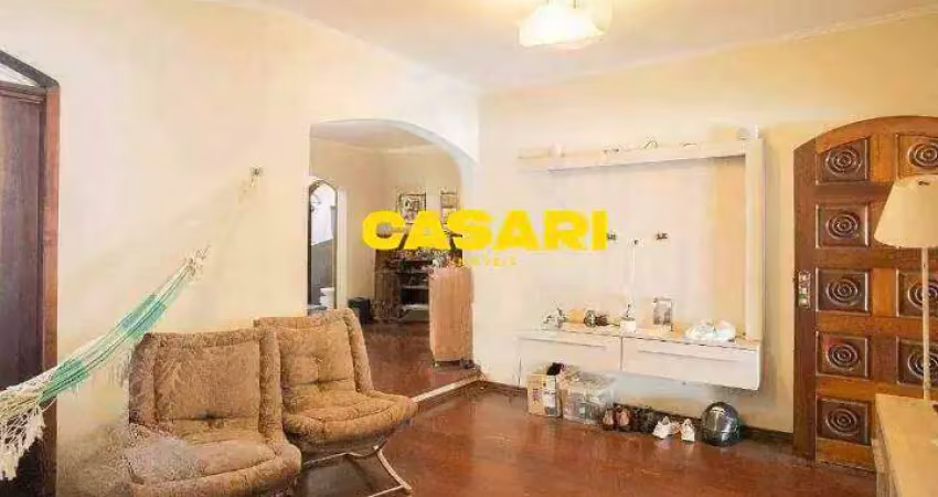Casa espaçosa com 3 vagas, 2 suítes e área gourmet à venda em são bernardo do campo