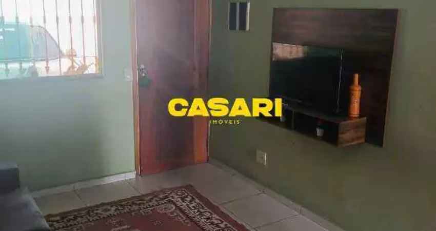 Sobrado com 2 suítes, cozinha planejada e 2 vagas – localização privilegiada no abcd