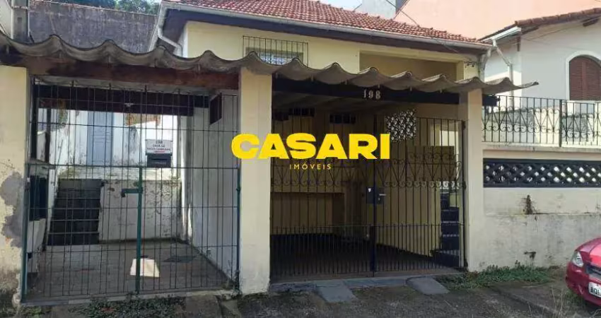 Terreno com duas casas para investimento à venda na vila scarpelli – santo andré/sp