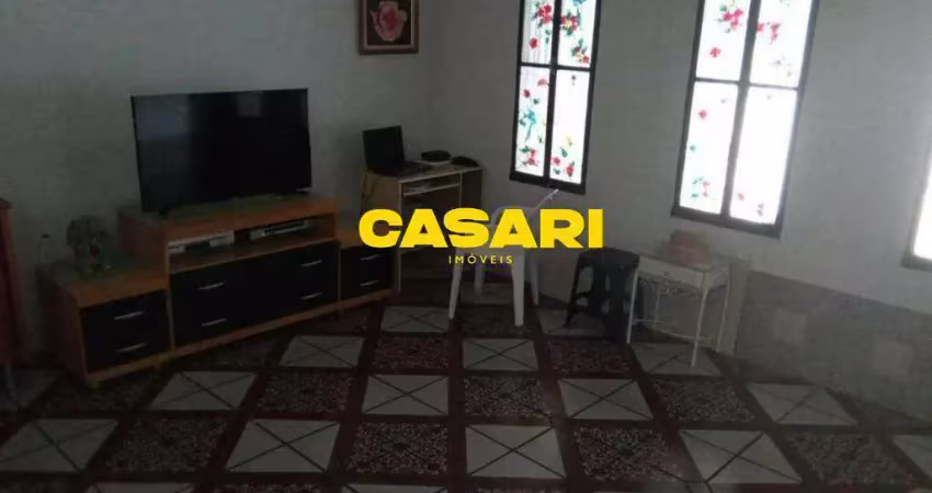 Sobrado com 3 casas à venda no rudge ramos, são bernardo