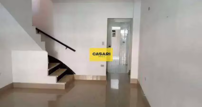 Sobrado reformado à venda no centro de rudge ramos com edícula e excelente localização