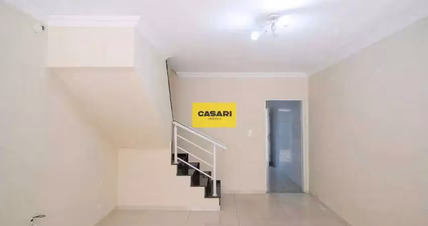 Sobrado à venda em rua sem saída no rudge ramos – 2 quartos e espaço gourmet.