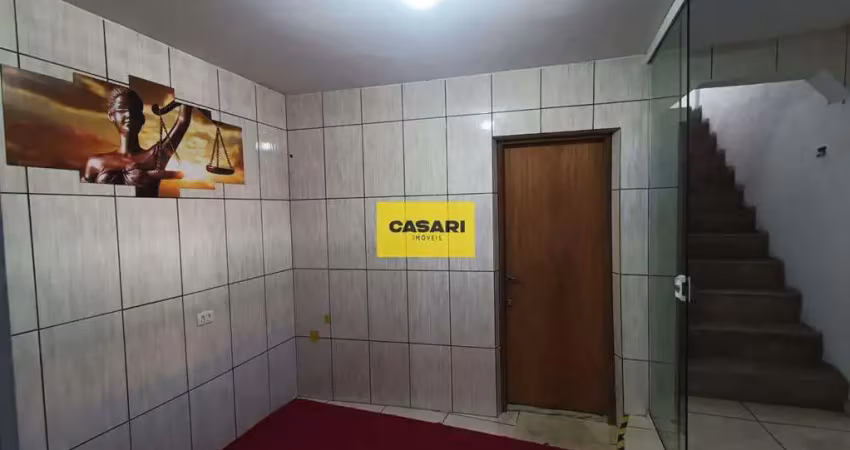 Salão comercial 24m² para locação em rua de alto fluxo – próx. ao centro