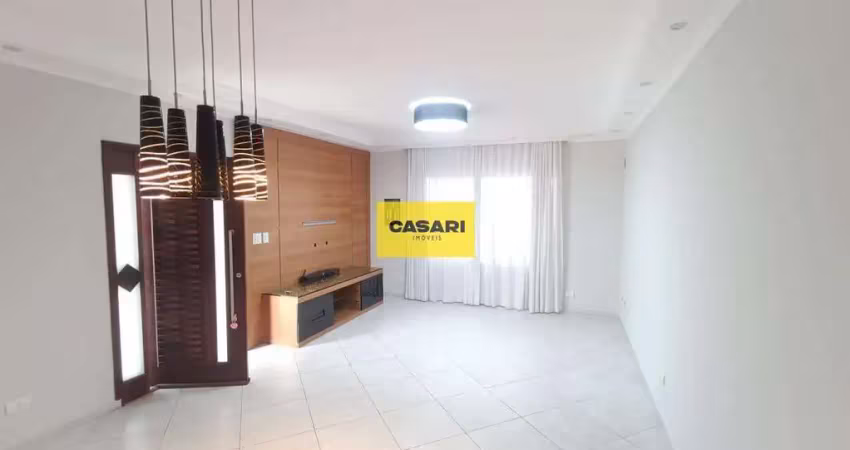 Sobrado para locação – 3 dormitórios (1 suíte com closet), área gourmet e 2 vagas – reformado