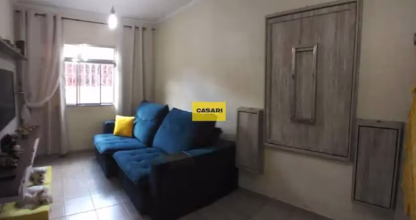 Apartamento 2 dormitórios com planejados e garagem coberta à venda