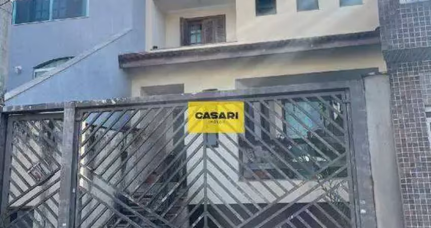 Sobrado charmoso com 4 dormitórios, vista livre e acabamento em madeira nobre no terra nova ii – sbc
