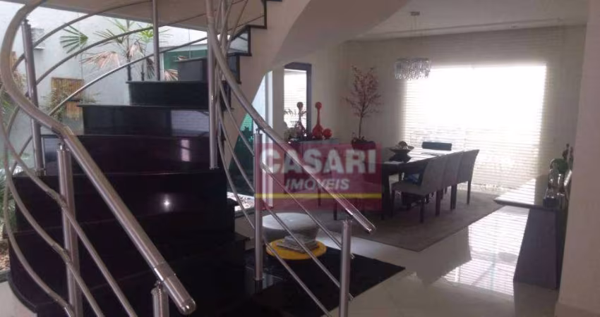 Sobrado com 4 dormitórios à venda, 311 m² - Parque dos Pássaros - São Bernardo do Campo/SP