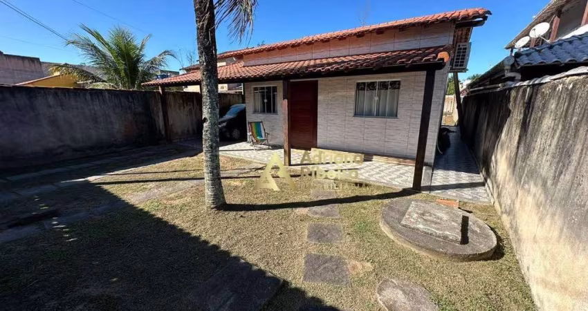 Casa com 2 dormitórios à venda, 98 m² por R$ 280.000 - Centro Hípico - Cabo Frio/RJ