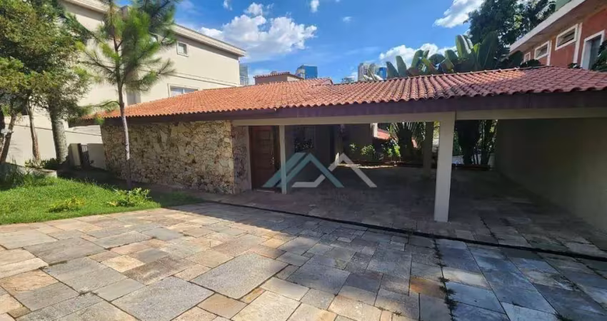 Casa com 3 dormitórios, sendo 1 suíte, 300 m² - venda por R$ 5.700.000 ou aluguel por R$ 17.373/mês - Alphaville 01 - Barueri/SP