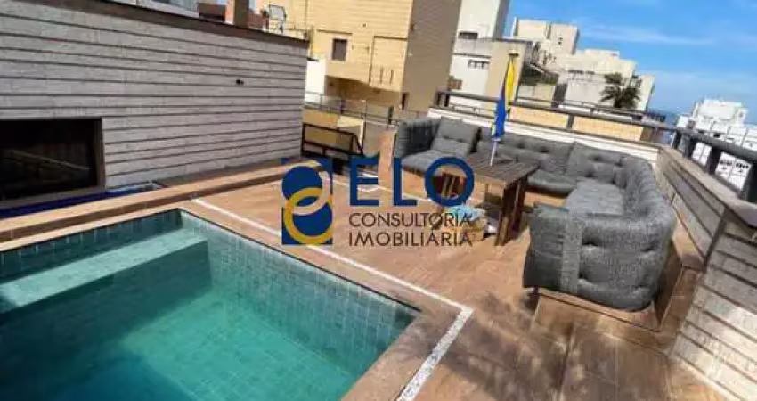 Cobertura duplex:-  três suítes, piscina, churrasqueira e duas vagas de garagens - vista para o mar, localizada  a 50 metros da praia.