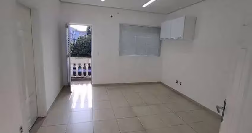 R$ 5500 + iptu casa alta de locação em santos-sp: imóvel espaçoso de 4 quartos e 2 banheiros no bairro campo grande!