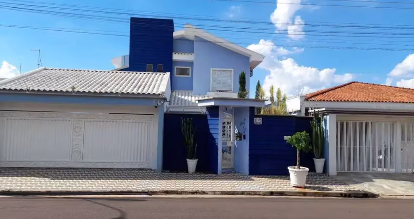 Casa no interior- cidade de osvaldo cruz-sp: 3 quartos, 2 suítes, 3 salas, 4 banheiros, 402m² de área!