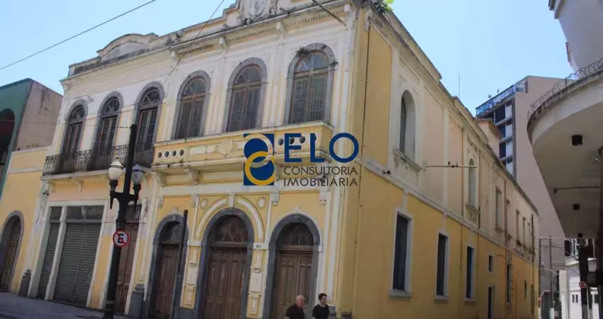 Excelente prédio comercial para venda ou locação em santos-sp, centro! varias salas, 10 banheiros, 15 vagas, 3.000m².