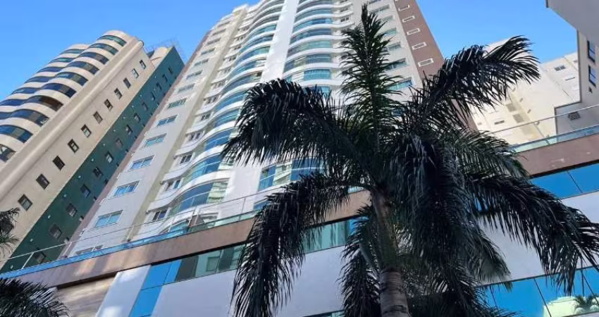 Apartamento de Luxo no Centro de Balneário Camboriú-SC: 3 Quartos, 3 Suítes, 2 Salas, 2 Vagas, 129,06m². Venha Conferir!