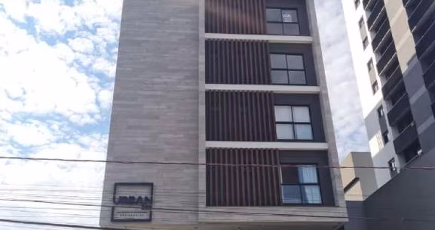 Cobertura de luxo com 3 quartos e 3 suítes no bairro Anita Garibaldi em Joinville-SC: 196m² e 3 vagas de garagem!