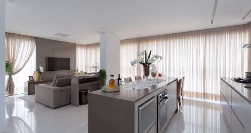 Apartamento de luxo no Centro de Balneário Camboriú-SC: 3 quartos, 3 suítes, 3 salas, 5 banheiros, 3 vagas de garagem, 122m².