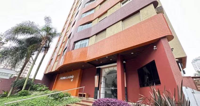 Apartamento à venda no Centro de Joinville-SC: 3 quartos, 1 suíte, 3 salas, 2 banheiros, 2 vagas de garagem, 120,10 m².