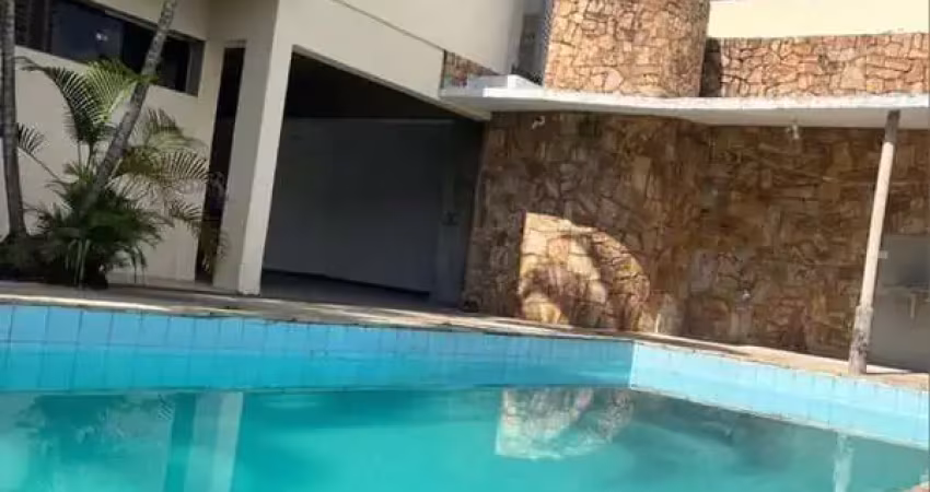 Casa com 4 quartos para alugar na Alameda Itanhaém, Alphaville, Santana de Parnaíba