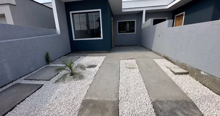LINDA CASA GEMINADA DISPONÍVEL PARA VENDA