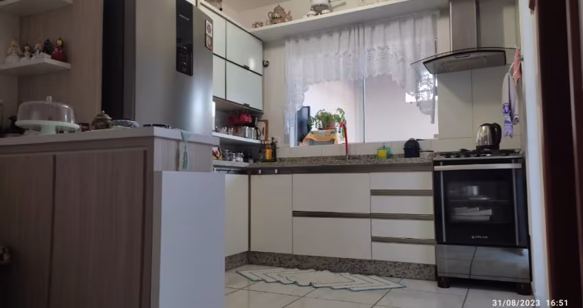 LINDA CASA DISPONÍVEL PARA VENDA