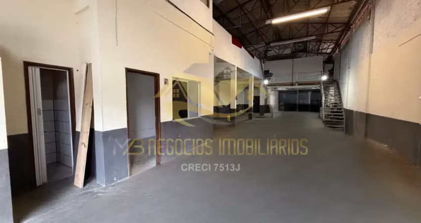 Oportunidade Única! Galpão Comercial a 500m do CEASA de Barreiros!