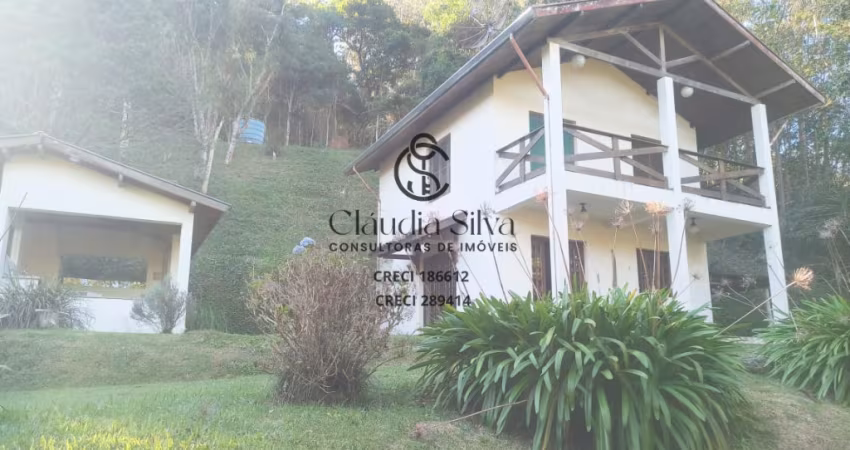 Casa com Terreno: Oportunidade Imperdível de Investimento!