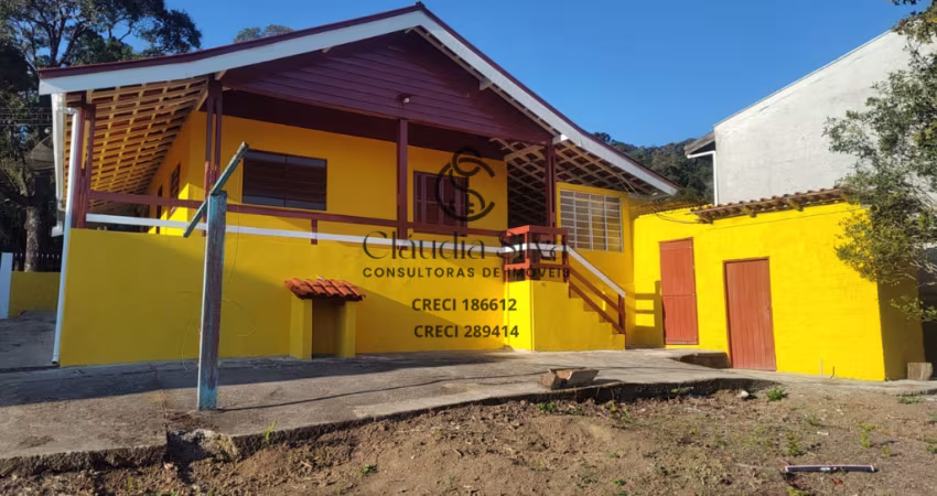 Casa a 3 minutos do centro de Santo Antônio do Pinhal