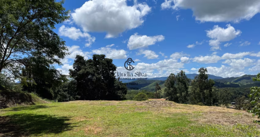 Lotes Exclusivos em Condomínio Fechado – Vista 360º das Montanhas