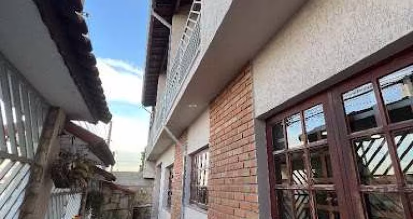 Sobrado com 3 dormitórios à venda, 236 m² por R$ 750.000,00 - Ponte Grande - Guarulhos/SP